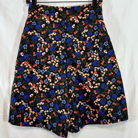 HUNTER BELL Dresses & Skirts - NWT Hunter Bell‎ High Rise Floral Preston Shorts Size 4